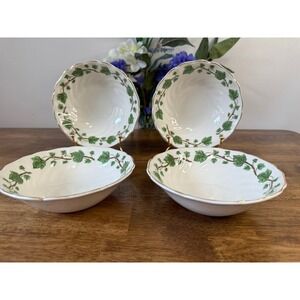 Johnson Bros Bathurst Soup Bowls Set of 4 Vintage‎ Ivy Pattern England Serving